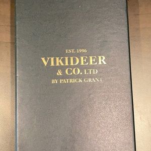 Woman’s leather gloves